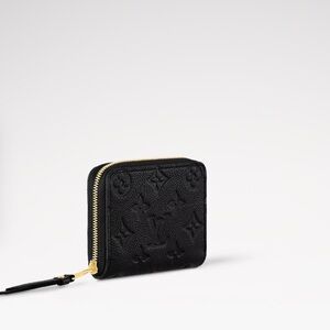 Embossed Black Leather zippy Wallet